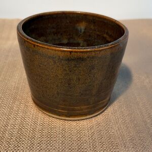 New Hand Crafted Rustic Brown Pottery Planter/Bowl